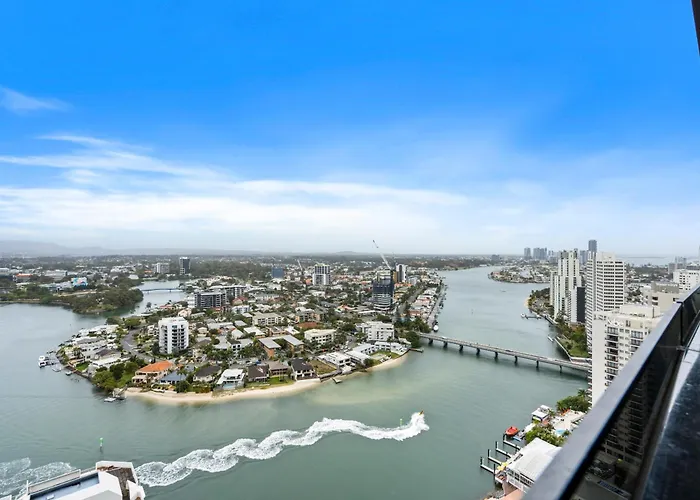 Two Bedroom Self Contained Apartments - Circle On Cavill - Privately Managed